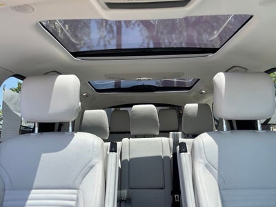 2025 Land Rover Discovery S