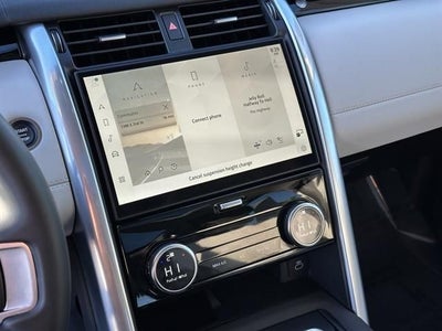 2025 Land Rover Discovery S