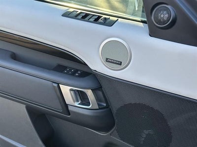 2025 Land Rover Discovery S