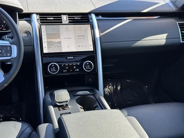 2025 Land Rover Discovery S