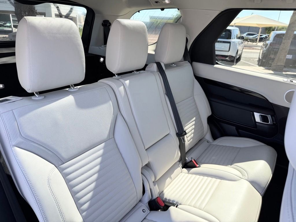 2025 Land Rover Discovery S