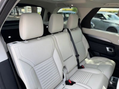 2025 Land Rover Discovery Dynamic SE