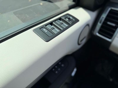 2025 Land Rover Discovery Dynamic SE