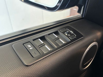 2025 Land Rover Discovery Dynamic SE