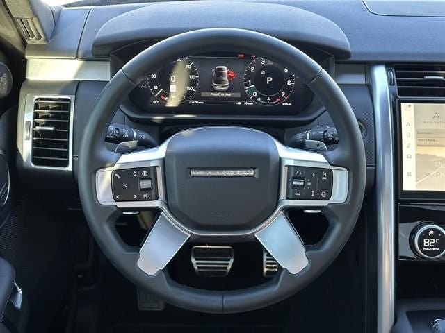 2025 Land Rover Discovery Dynamic SE