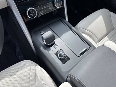 2025 Land Rover Discovery Dynamic SE