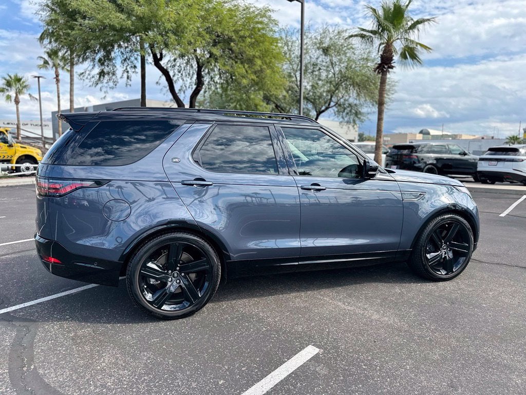 2025 Land Rover Discovery Dynamic SE