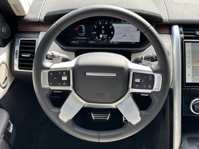 2025 Land Rover Discovery Dynamic SE