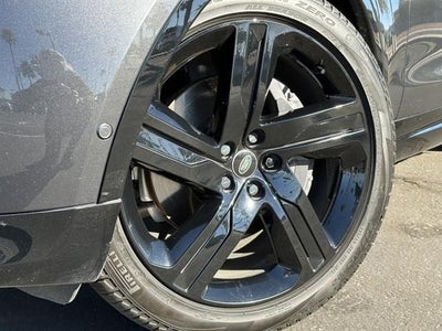 2025 Land Rover Discovery Dynamic SE