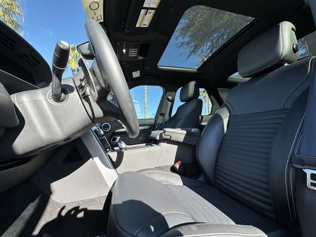 2025 Land Rover Discovery Dynamic SE