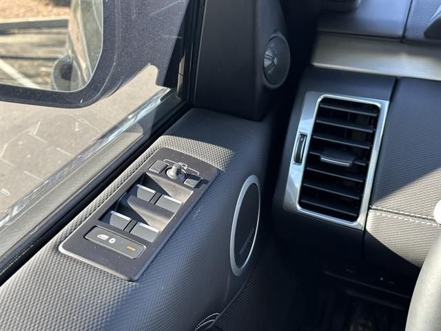 2025 Land Rover Discovery Dynamic SE