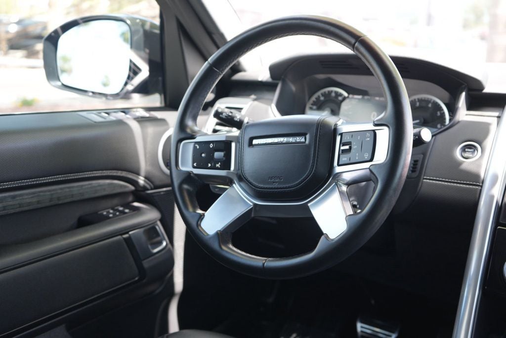 2023 Land Rover Discovery HSE R-Dynamic