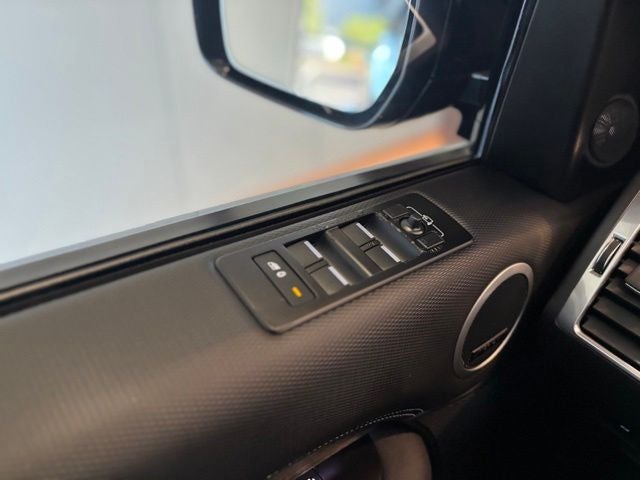 2023 Land Rover Discovery S R-Dynamic