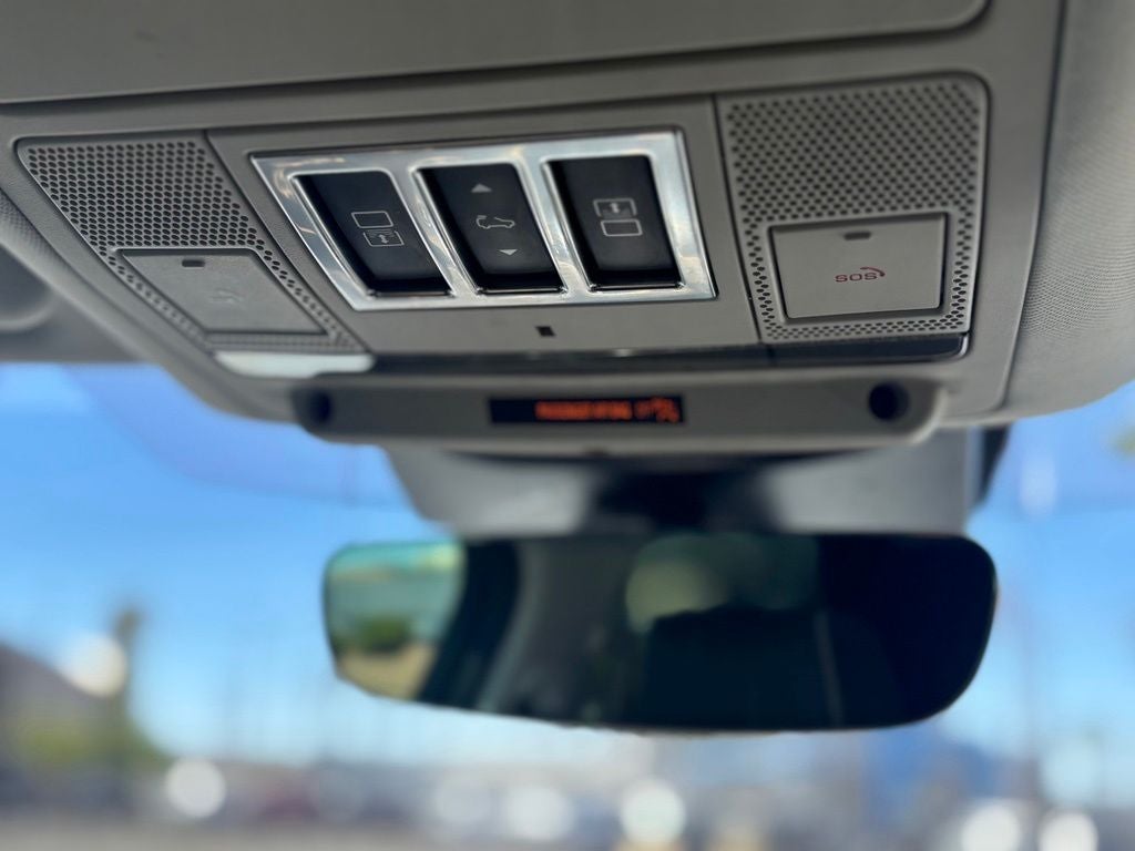 2018 Land Rover Discovery HSE Luxury