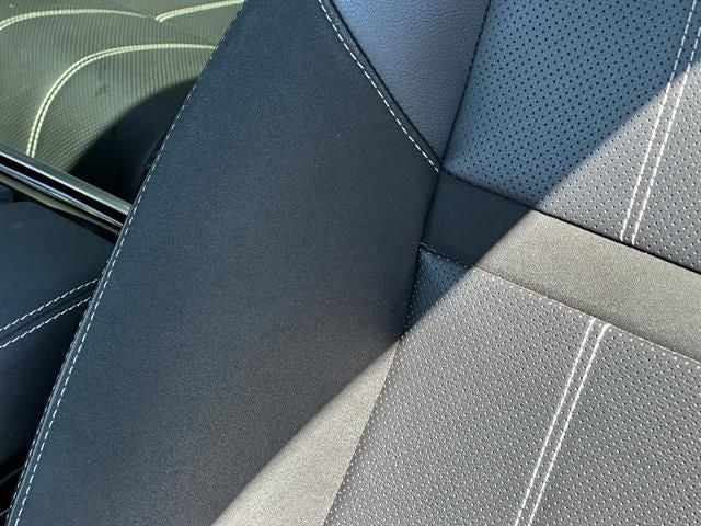 2022 Land Rover Range Rover Velar P250 R-Dynamic S