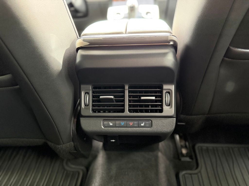2023 Land Rover Range Rover Evoque R-Dynamic SE