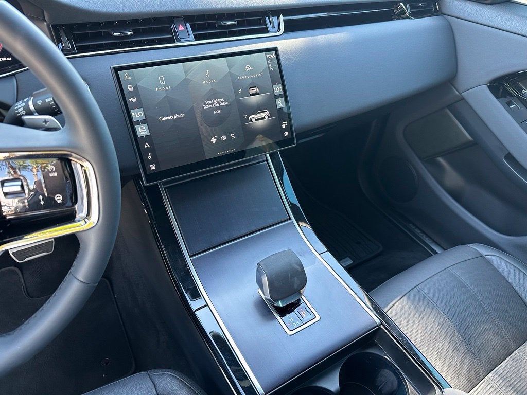2026 Land Rover Range Rover Evoque Dynamic