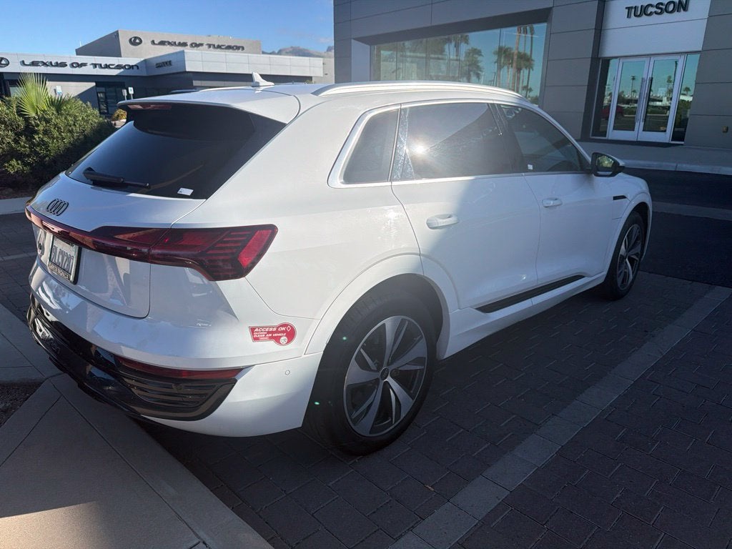 2024 Audi Q8 e-tron quattro