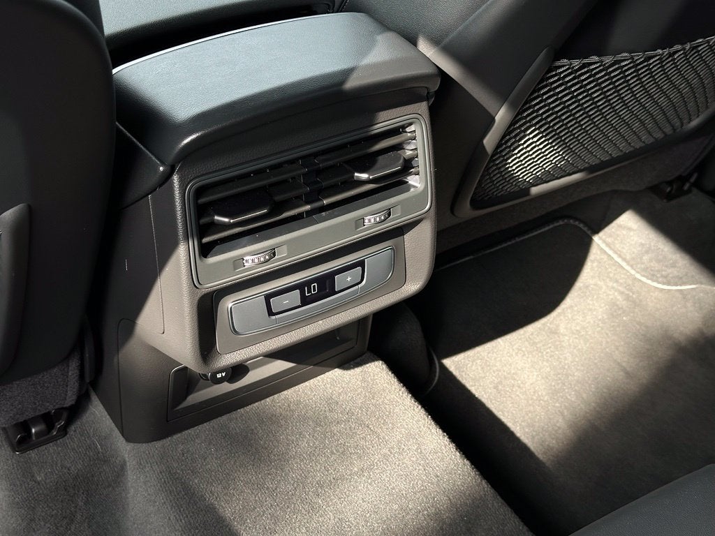 2026 Audi Q7 45 Premium quattro