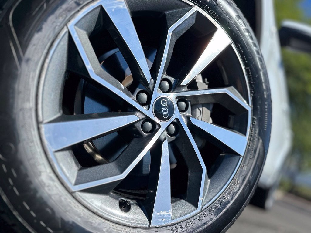 2023 Audi Q5 45 S line Premium quattro