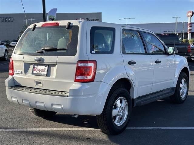 2011 Ford Escape XLS