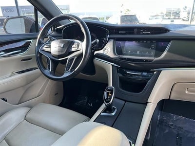 2017 Cadillac XT5 Premium Luxury