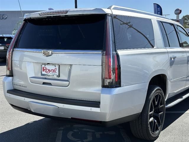2016 Cadillac Escalade ESV Luxury