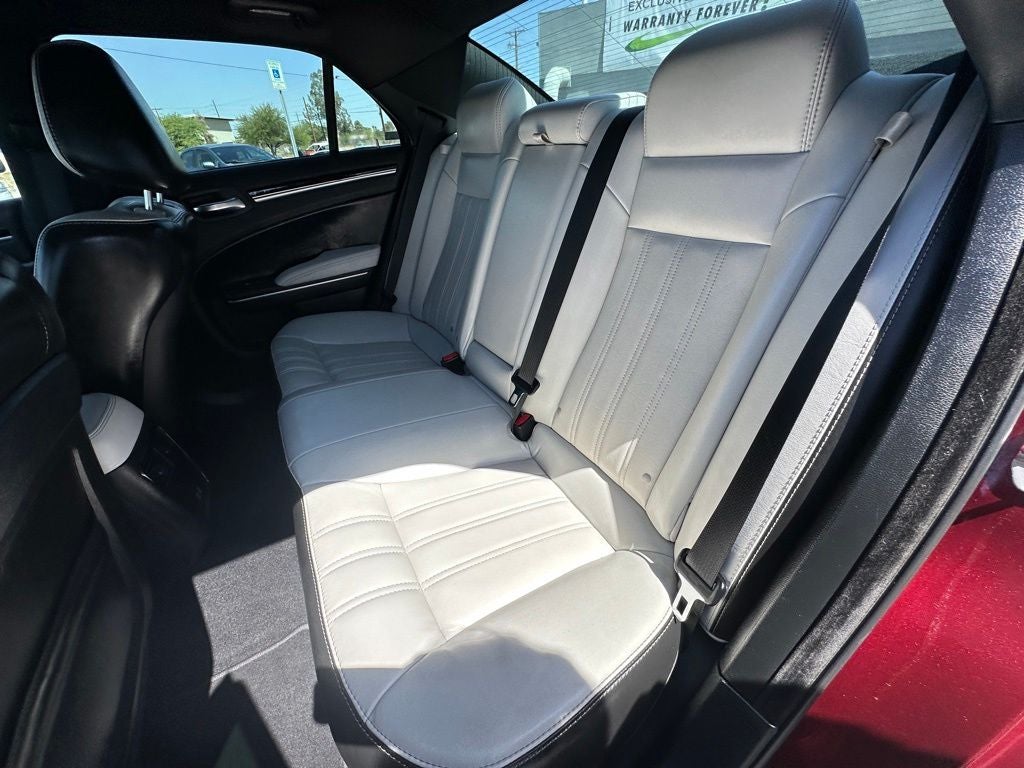 2019 Chrysler 300 S