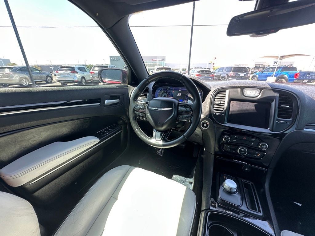 2019 Chrysler 300 S