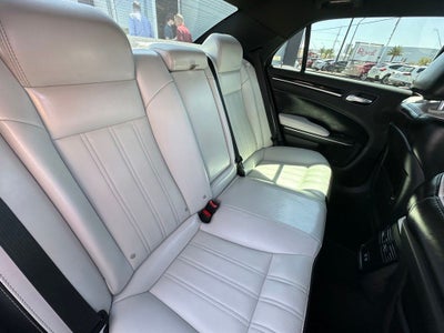 2019 Chrysler 300 S