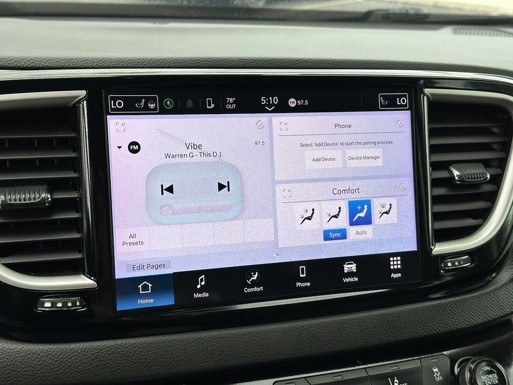 2024 Chrysler Pacifica Touring L