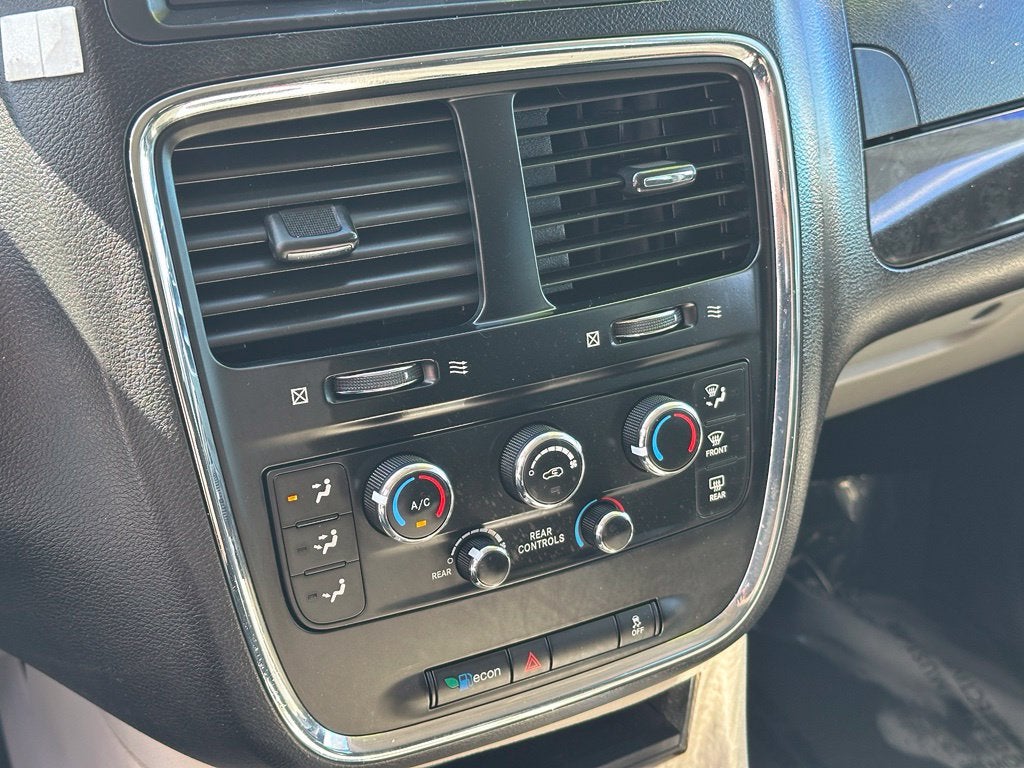 2016 Dodge Grand Caravan SE