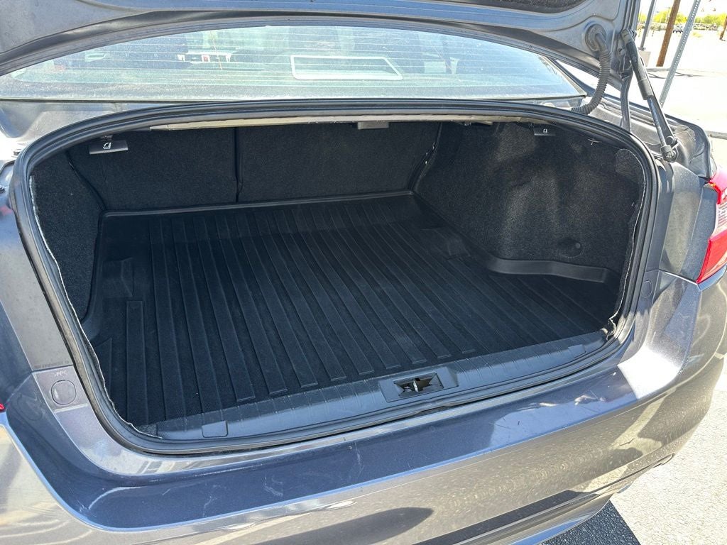2016 Subaru Legacy 3.6R Limited
