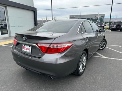 2017 Toyota Camry SE