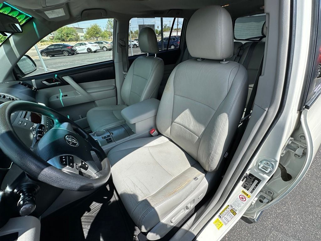 2012 Toyota Highlander Base
