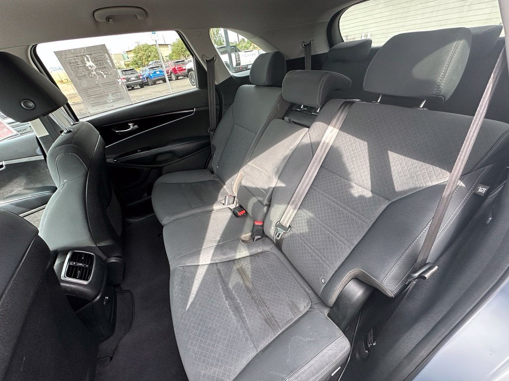 2020 Kia Sorento L
