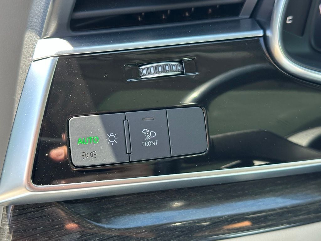 2020 Audi Q7 55 Premium quattro