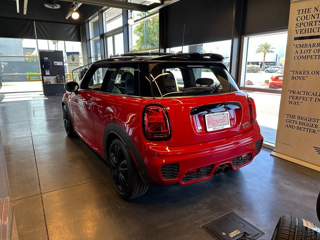 2021 MINI John Cooper Works Base