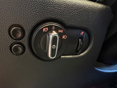 2021 MINI John Cooper Works Base